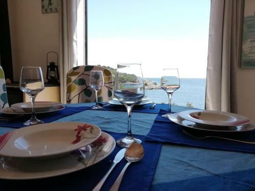 Hostal Poseidon Holiday Guesthouse