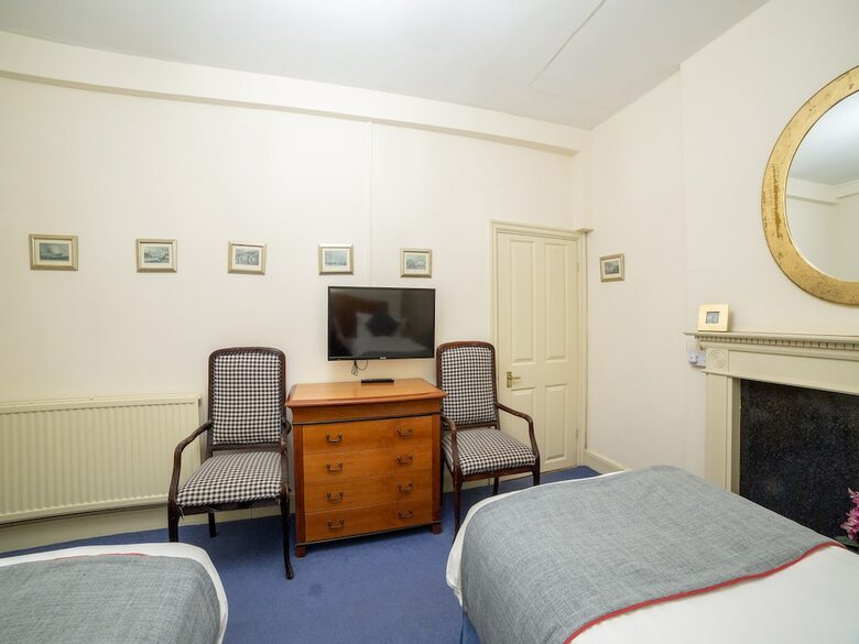 Bed & Breakfast Bailbrook Lodge