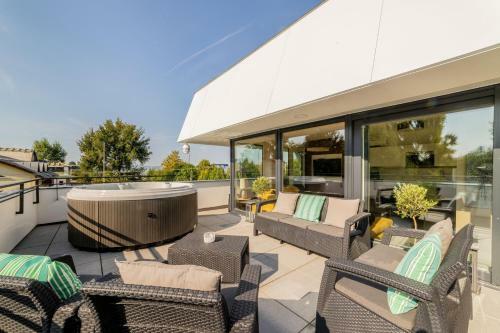 Szemes Marina Luxury Apartments