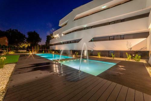 Szemes Marina Luxury Apartments