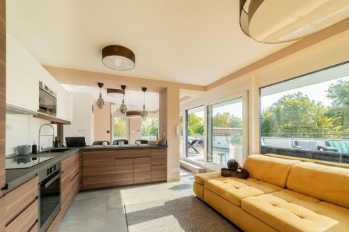 Szemes Marina Luxury Apartments