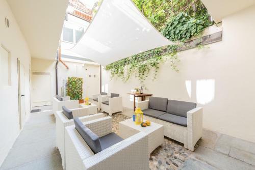 Trifulhouse Holiday Apartments: Entire Building