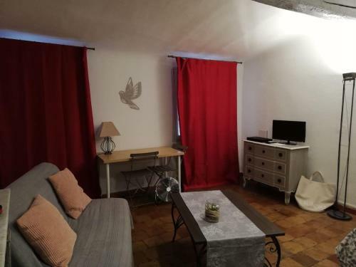 Apartamento Studio Ensoleill�, Typique Centre Historique, Wifi