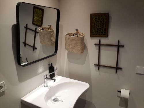 Hotel Unic - Turisme D'interior