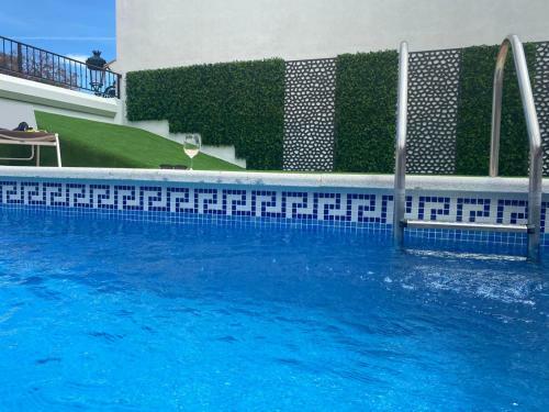 4 Br House In Benahavis Centre, Costa Del Sol