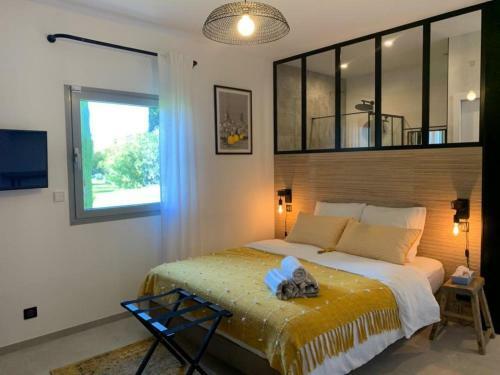 Hostal La Parenthese Saint Donat