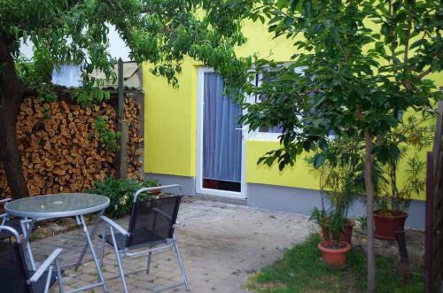Apartments In Balatonvilagos/balaton 26340