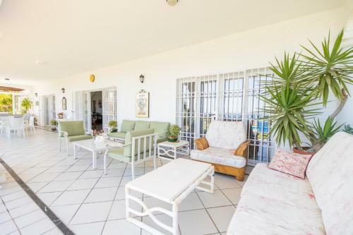 Cubo's Villa Las Colinas