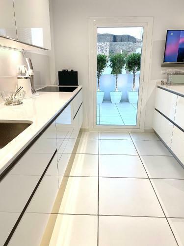 Mondrian Luxury Suites & Villas