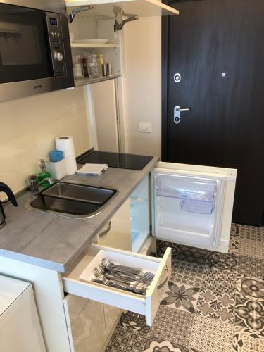 Penthouse ?sky 16? Studio Apartment