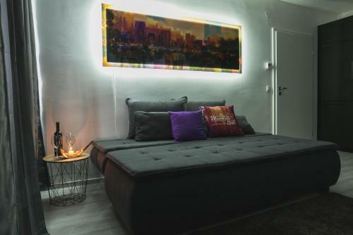 Drop (in) Apartment