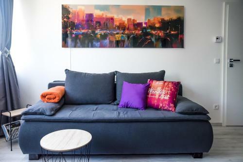 Drop (in) Apartment