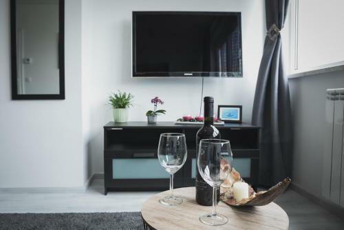 Drop (in) Apartment