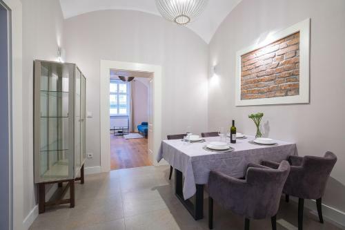 Deluxe Apartment Talia