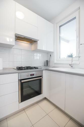 Apartamento Cozy & Modern Studio With Balcony