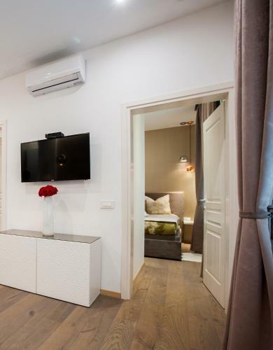 Citylux Apartments