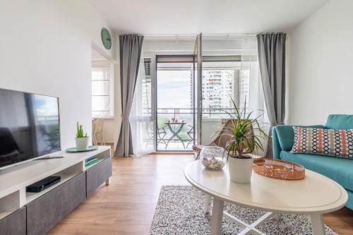 Hendrix Bridge Apartment 2