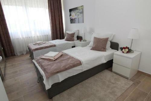 Apartments With Wifi Zagreb - 15949