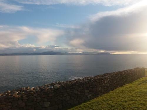 Ballyheigue Cliff Side And Sea View Apartment