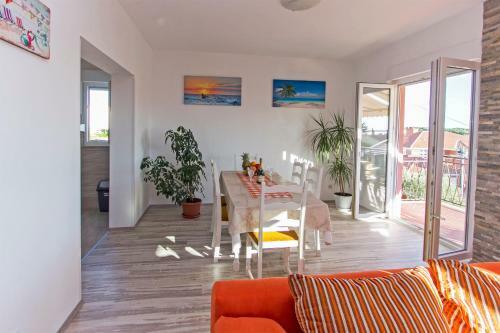 Apartamentos Nella