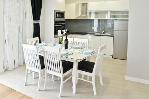 Apartment Domalu Old Town