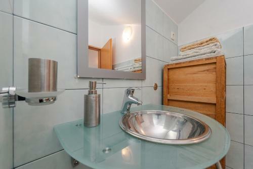 Romantic Oasis Apartments
