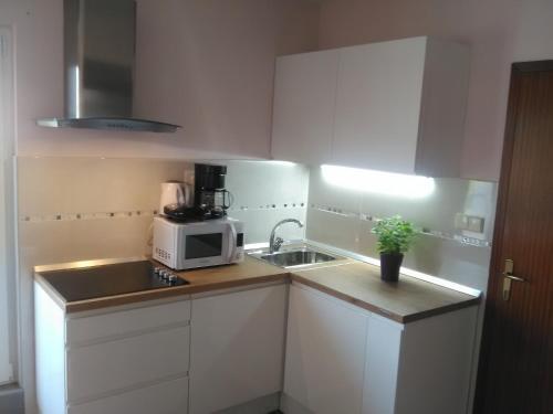 Apartment Yelena Rose West