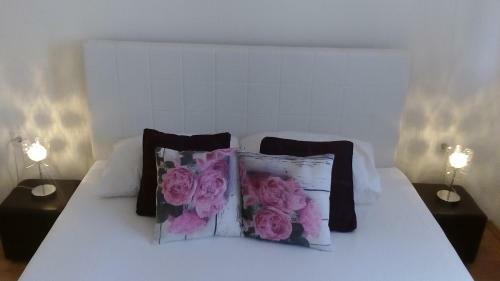 Apartment Yelena Rose West