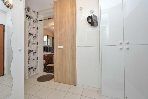 Apartment M