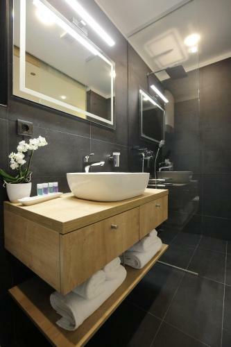 Hostal Rooms Bura I Jugo