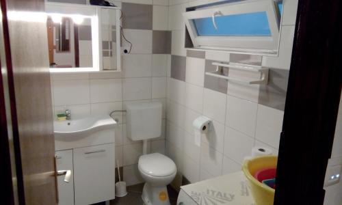 Apartments Zrili?