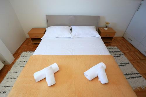 Apartamentos Lotos