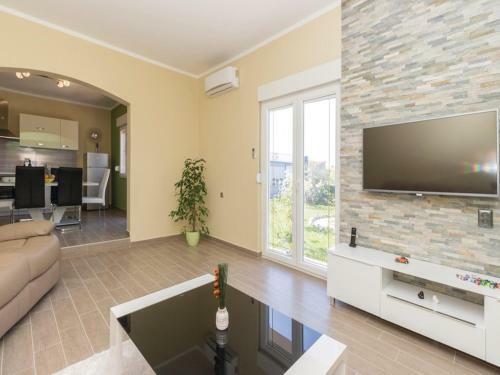 Holiday Home Kiara With Pool