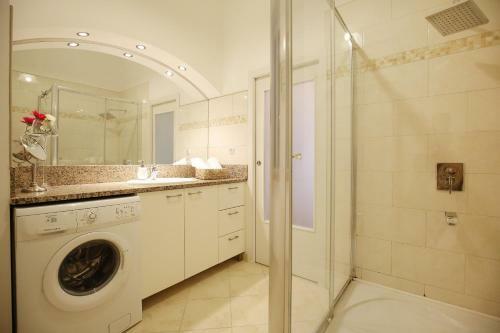 Seafront Beach Apartment - Directly At The Beach