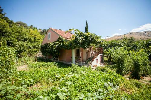 Agroturismo House Next To The River Miro