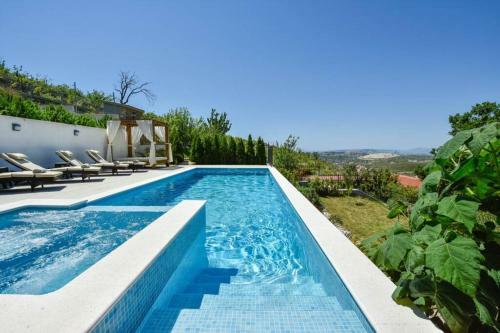 Villa Nava