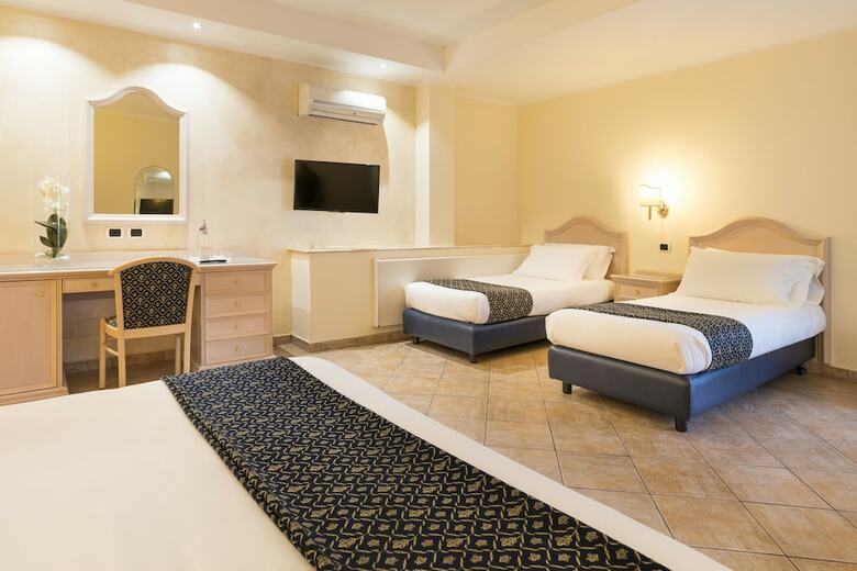 Hotel Sant Alphio Garden