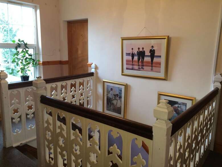 Hostal Charlotte House Hotel