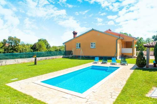 Holiday Home Labud