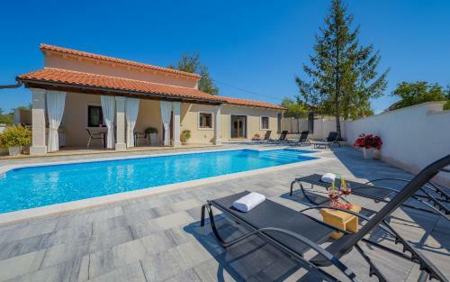 Villa Desapemani