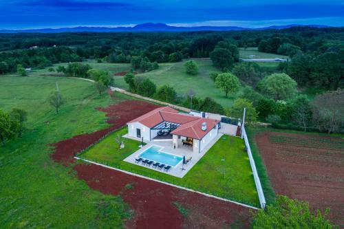 Villa Victoria