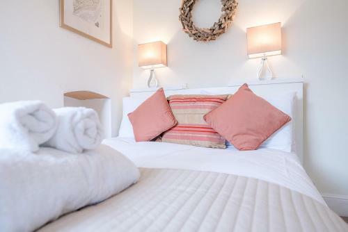 Compass Cottage Aldeburgh Air Manage Suffolk