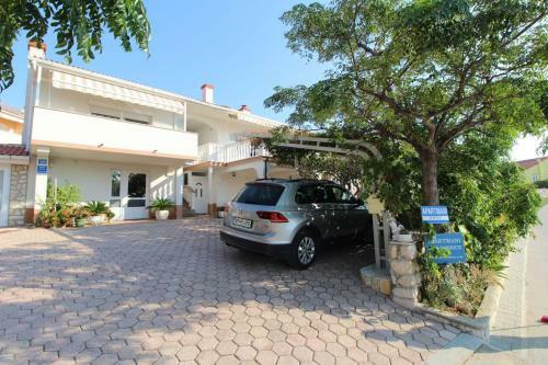 Apartamento Dobrica Kustici