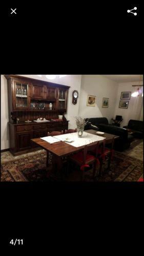 Villa La Casa Ai Piedi Del Monte