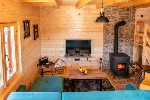 Happy2cu Cabin