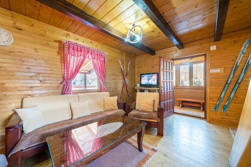 Zara Chalet