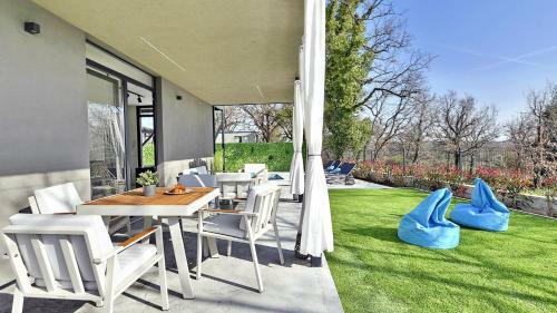 Hostal Villa Barcolana