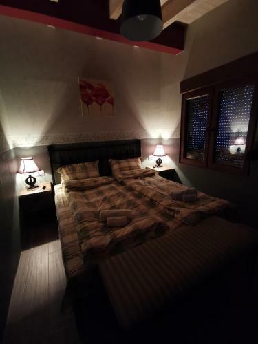 Sindy Wooden Apartments