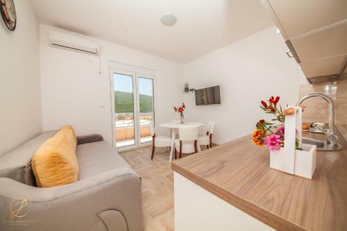 Apartments Ruzmarin