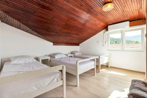 Davidovic Apartments